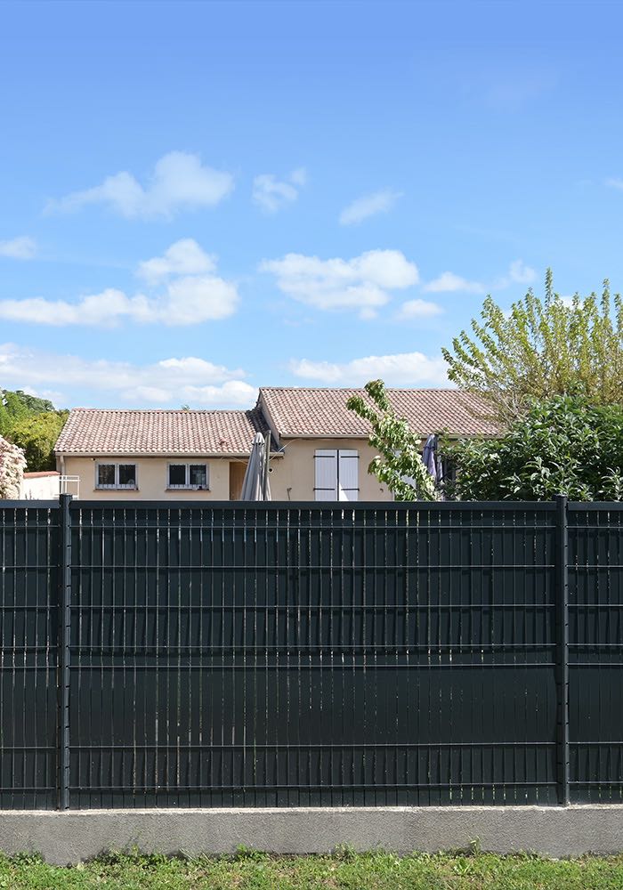 Brise-vue aluminium pour panneaux rigides