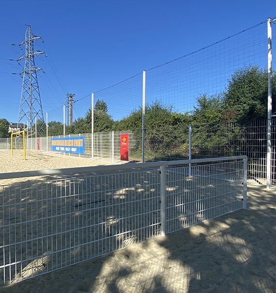 Clôture sportive main courante terrain foot