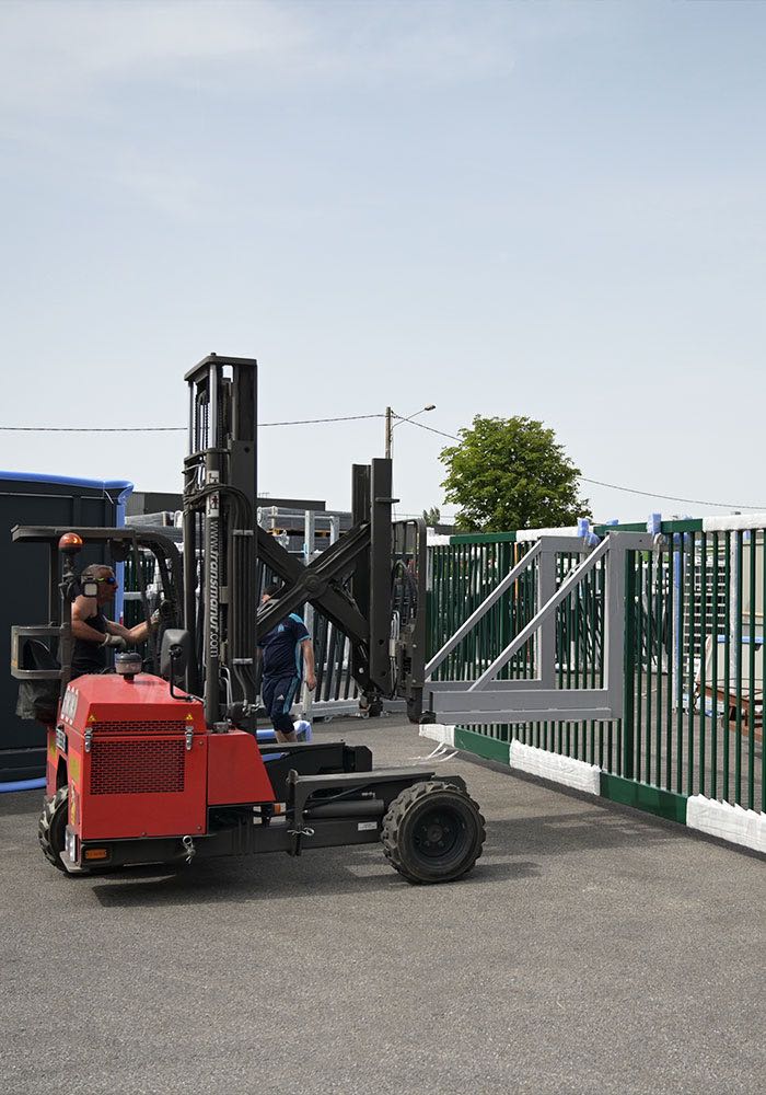 Chariot transport portail industriel
