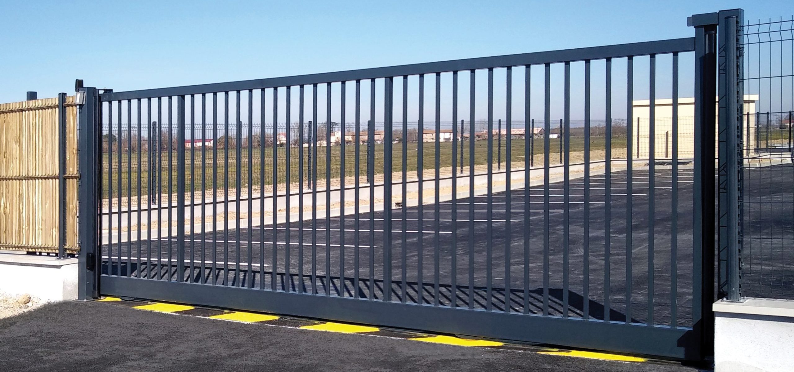 COMMENT CHOISIR LE PORTAIL IDÉAL EN FONCTION DE VOS BESOINS ?